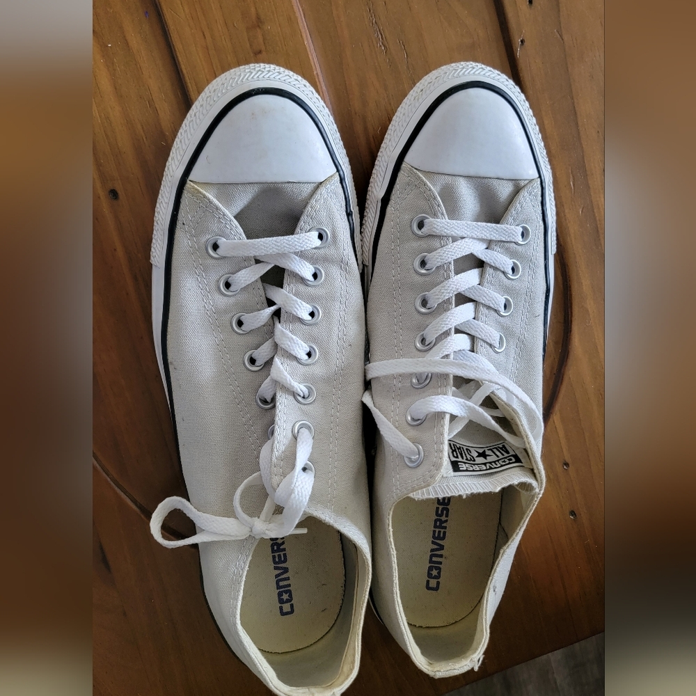 Converse Classic Cream Low-Top Sneakers Mens Size 12